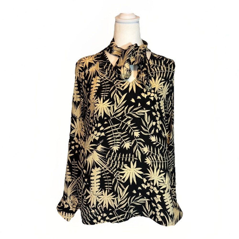 Uniqlo x Carine Roitfeld Paris Silk Blouse Bow Neck Black‎ Cream Print M